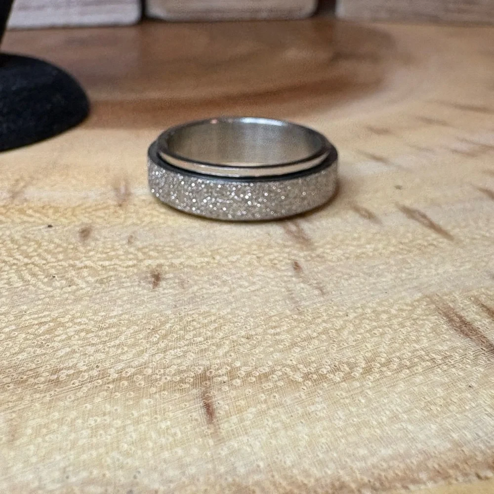 Glitter Silver Fidget Women's 💍